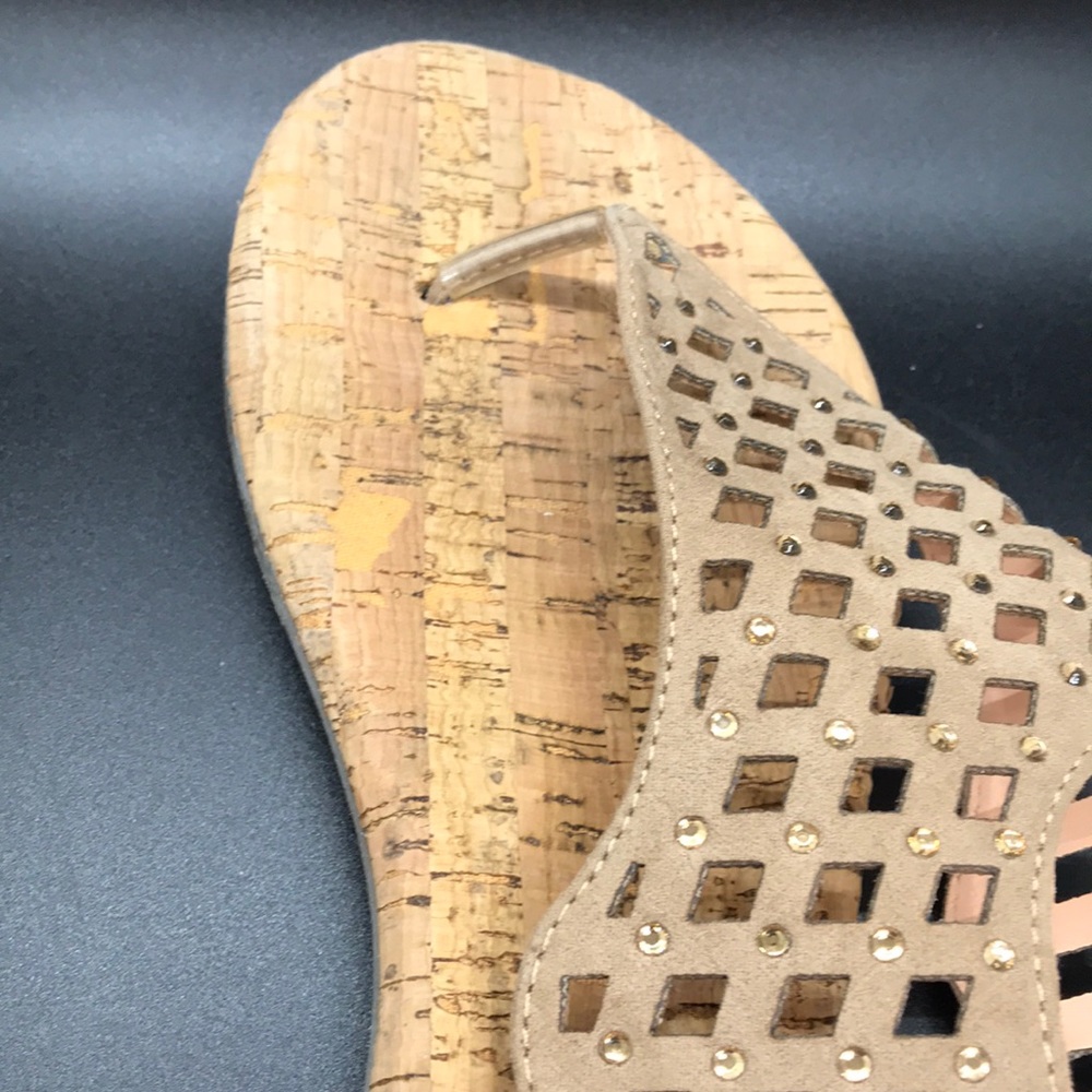 Austin Trading Co Tan Lattice Rhinestones Cork - Picture 7 of 10